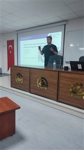 Konuşma: Dr. Jarek Hetman ile Postmodernism Üzerine Bir Söyleşi