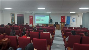 Konuşma: Dr. Jarek Hetman ile Postmodernism Üzerine Bir Söyleşi